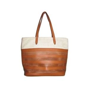 Stella & Dot Bags - Stella & Dot Faux Leather Cut Out Purse Stella & Dot Bags - Stella & Dot Faux Leather Cut Out Purse